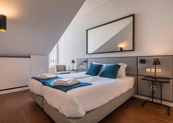 8 Building Apartments